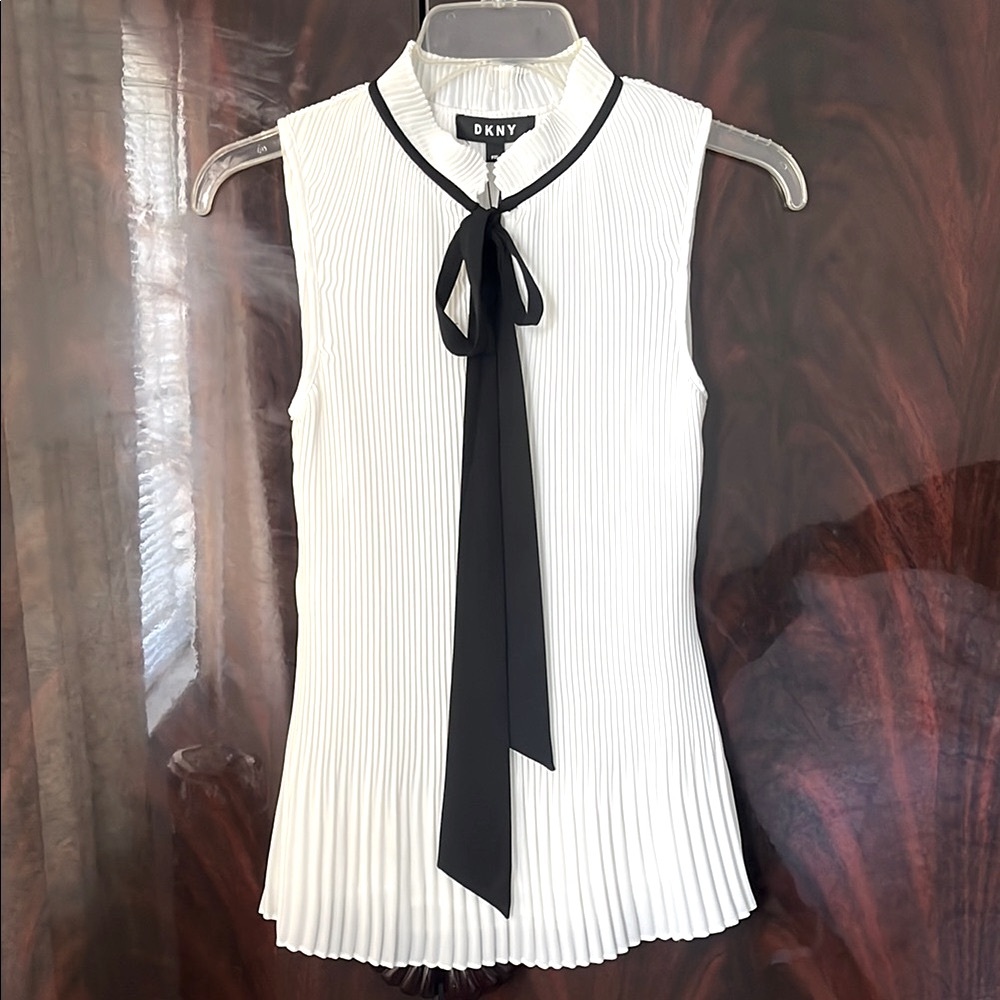 DKNY Pleated Sleeveless Top with Tie